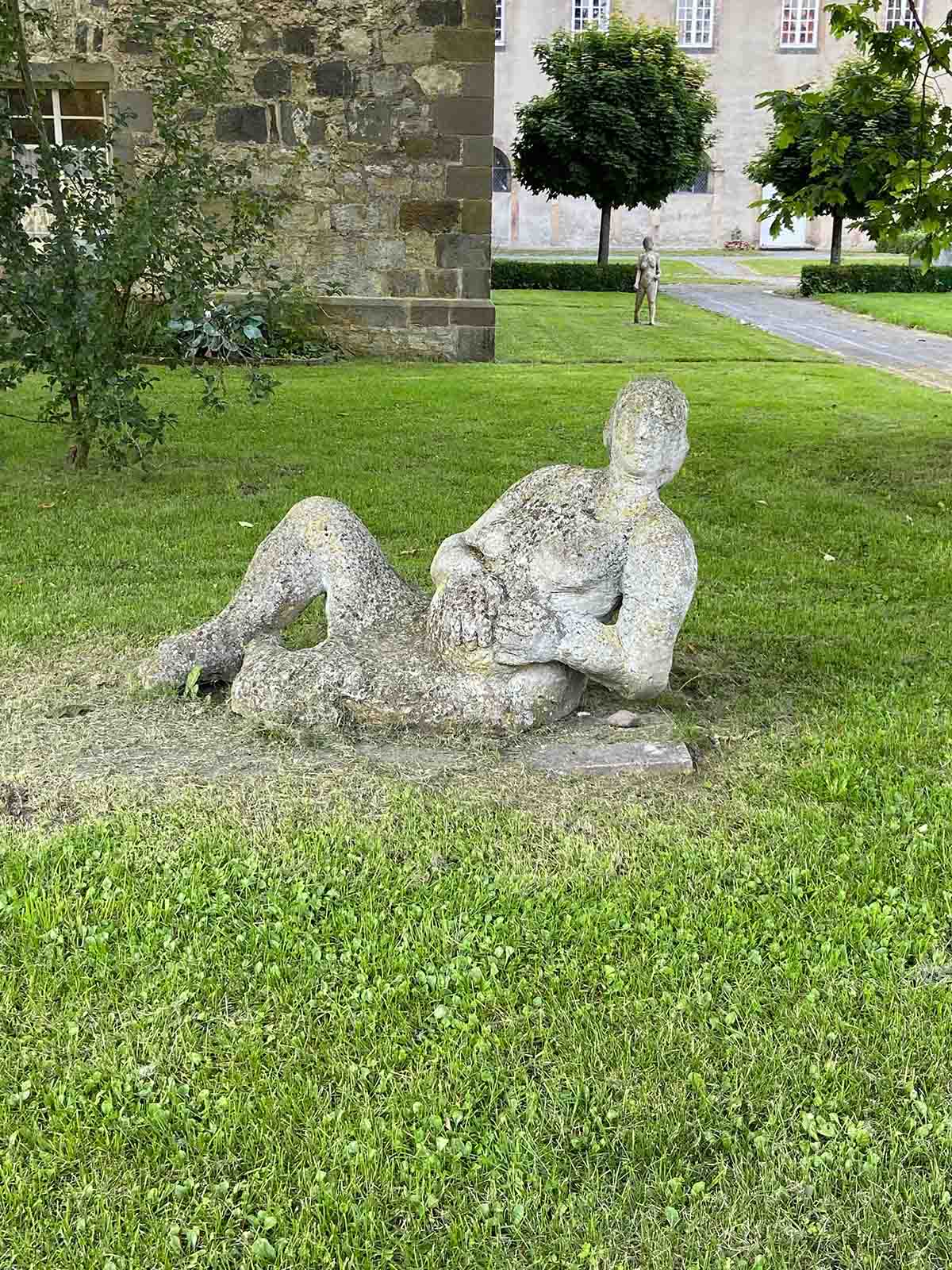 Schwangere, engl. Bildhauerin